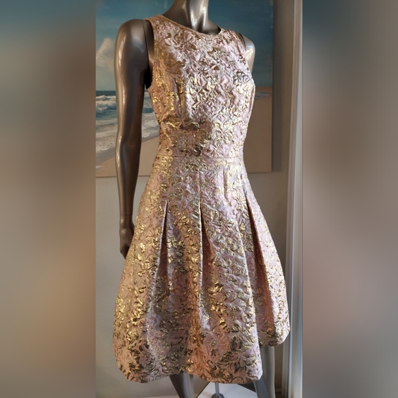 $3,890 OSCAR DE LA RENTA SILK LINED GORGEOUS PINK GOLD BROCADE RUNWAY DRESS 8 - Picture 2 of 11